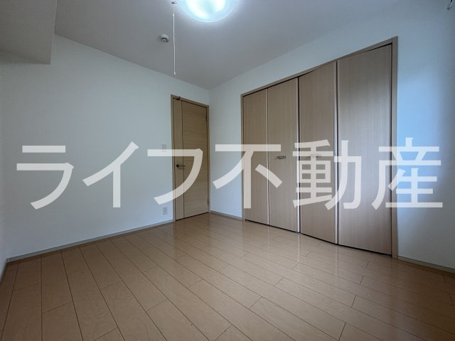 エミュール5の内装|明るい室内です