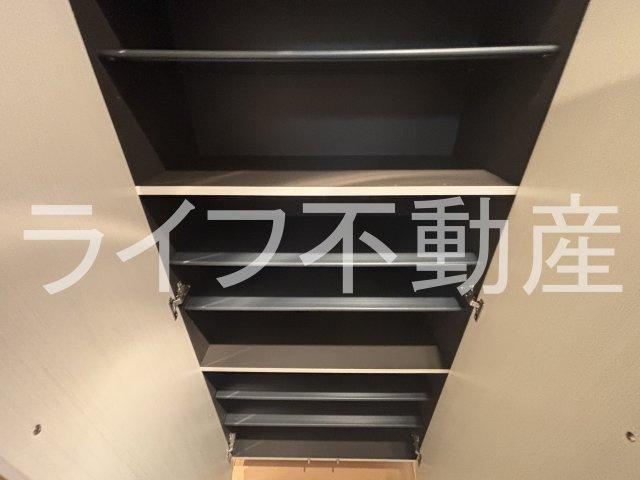 エミュール5の収納|小物を収納するのに便利です