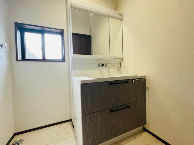 【独立洗面台】 | 熊谷市上之第8期　ワイウッドコート　新築戸建　全8区画　4号棟