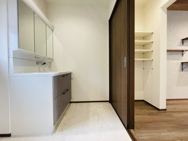 【脱衣所】 | 熊谷市上之第8期　ワイウッドコート　新築戸建　全8区画　4号棟