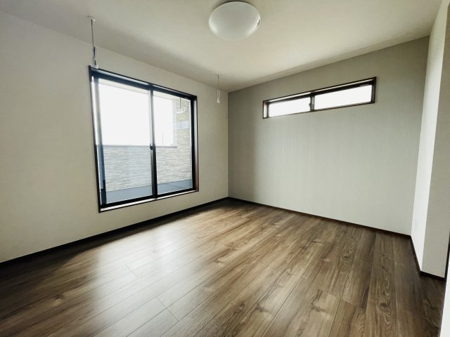 【寝室】 | 熊谷市上之第8期　ワイウッドコート　新築戸建　全8区画　4号棟