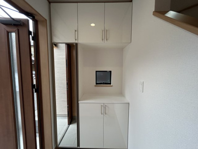 【玄関】 | 新座市石神5丁目Ⅱ