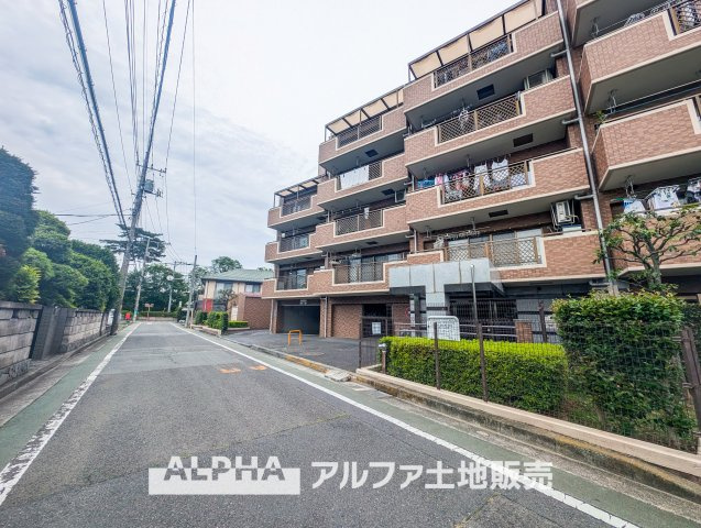 グリーンビレッジ拝島の外観