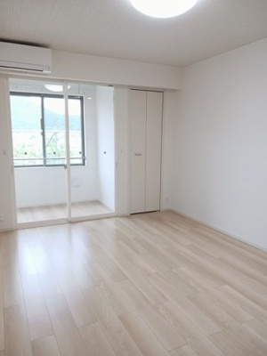 【居間・リビング】 | シャトーブランシェ　Ⅴ