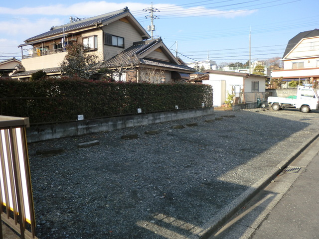 シティハイム　ペブルＡの駐車場