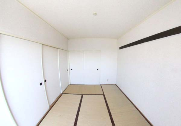 RICHウエストフィールドの和室|畳の上でゆっくりとくつろげる和室です