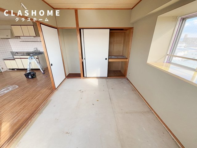 ハイツチャコ　　刈谷市近郊の賃貸はクラスホーム刈谷店の居間・リビング|リフォーム中のお写真となります。