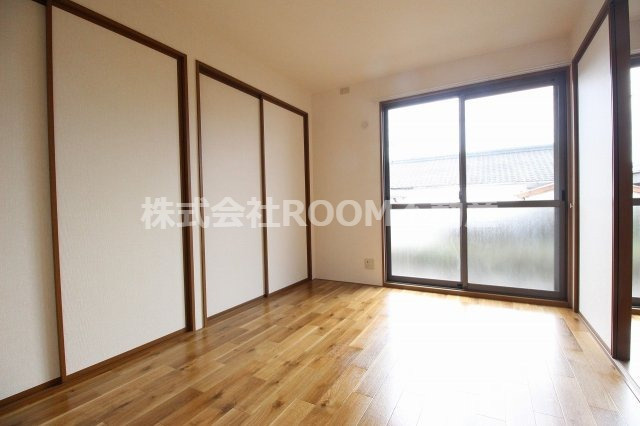 ウィルコート志比田の洋室|明るい洋室です