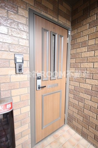 ウィルコート志比田の玄関|明るい玄関です