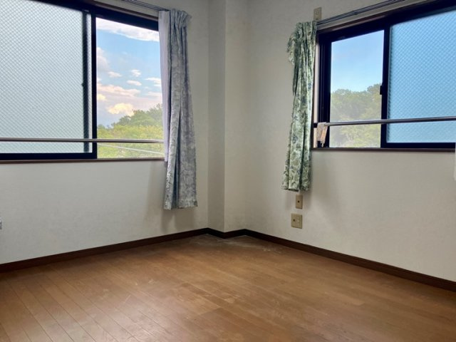 浅間町戸建の内装