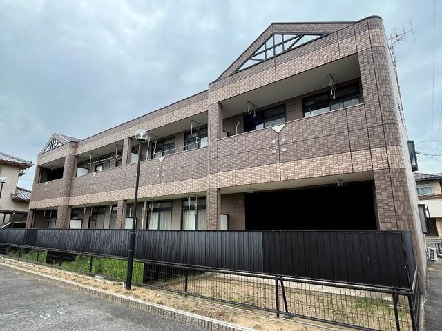 ルミナス東山台の外観