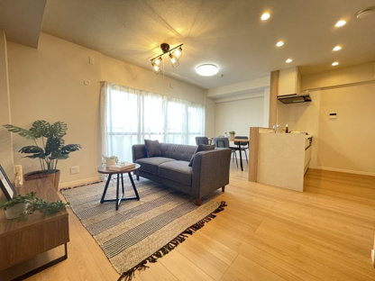 【居間・リビング】グローリアス豊田大林公園 