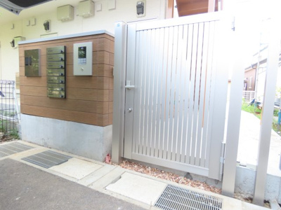 【エントランス】 | Likes 飯山満町 B棟