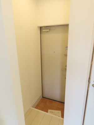 【玄関】 | Likes 飯山満町 B棟