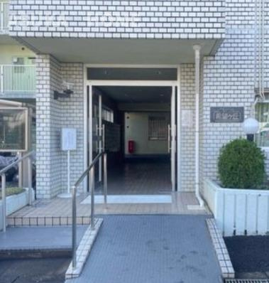 クレール希望ヶ丘のエントランス|落ち着いたエントランスです