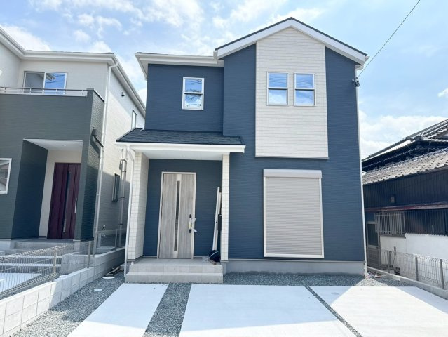 ーBloomーブルームー小倉南区北方３丁目3期　【小倉南区　新築戸建て】の外観|落ち着いた色合いの外観が魅力♪　【小倉南区　新築戸建て】