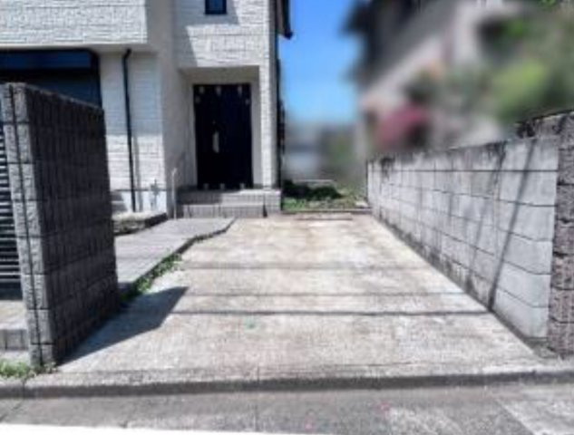 中古戸建　柏市酒井根3丁目の駐車場