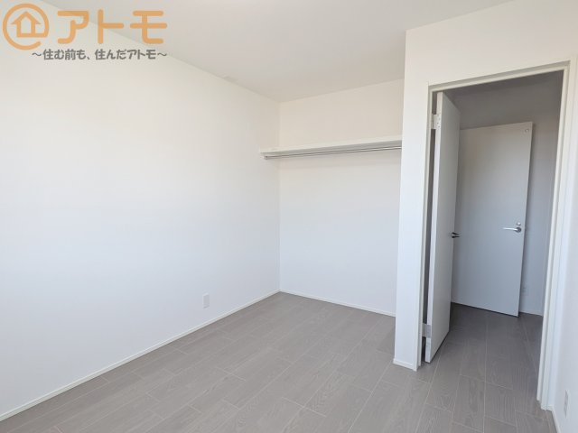 【子供部屋】 | 葵区羽鳥4丁目　戸建　2号棟 | コンパクトで落ち着いた空間で、書斎や趣味部屋としても使用できます♪