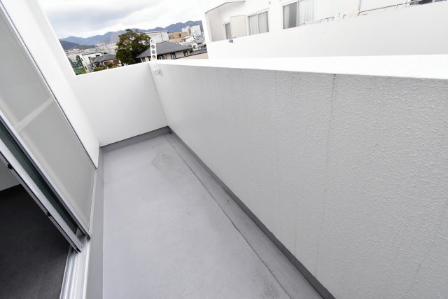 クレスト甲東園A棟のバルコニー|3Fバルコニー