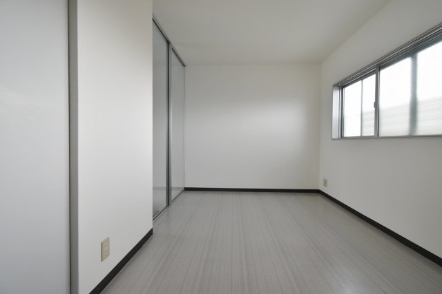 クレスト甲東園A棟の洋室|3F洋室