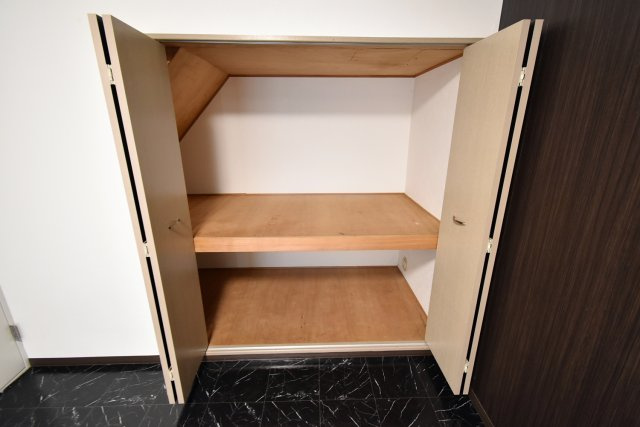 クレスト甲東園A棟の収納|1F洋室