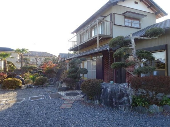茂原市六ツ野　中古戸建の外観|敷地約445坪　シャッター車庫付き　内装リフォーム済み平成21年6月 ５LDK+ツリーハウス