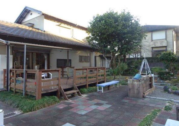 茂原市六ツ野　中古戸建の外観|敷地約445坪　シャッター車庫付き　内装リフォーム済み平成21年6月 ５LDK+ツリーハウス