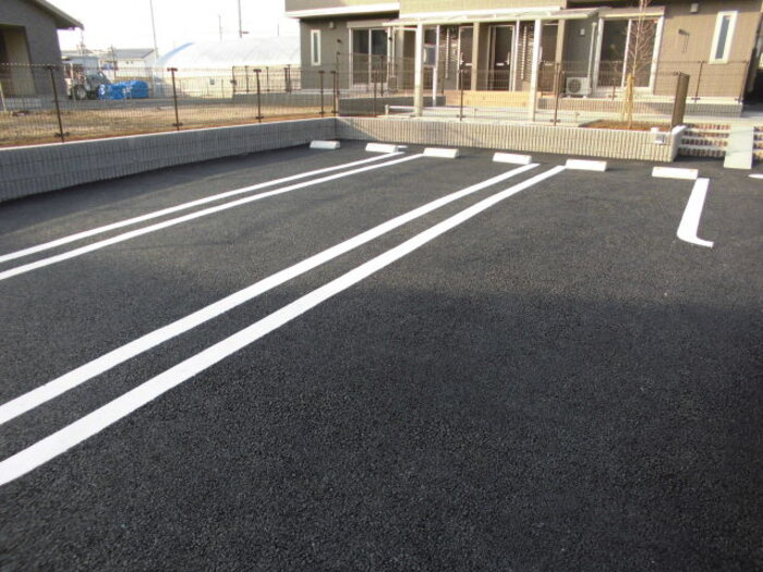 fantastique espace (ﾌｧﾝﾀｽﾃｨｯｸ ｴｽﾊﾟｽ)の駐車場|駐車場