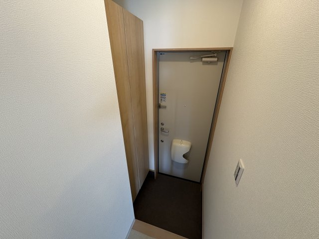 トラミッドヴィラ花田の玄関