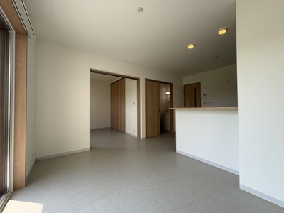 【居間・リビング】 | トラミッドヴィラ花田