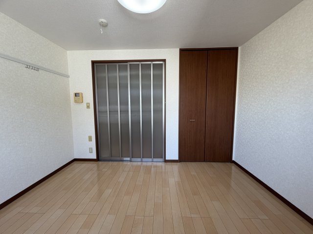 ハイビスカスの洋室|洋室6.0帖【ハイビスカス】