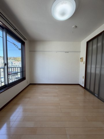 ハイビスカスの洋室|【ハイビスカス】