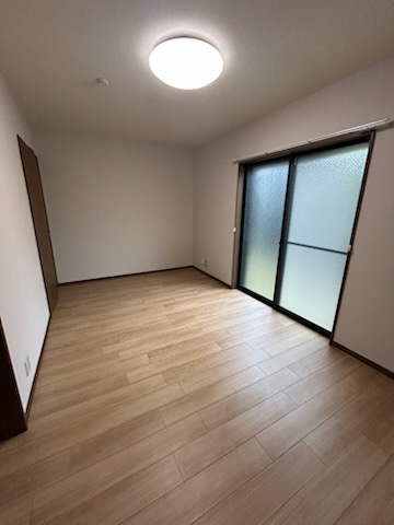 アンプルールブワ虹の居間・リビング