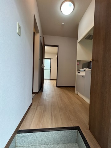 アンプルールブワ虹の玄関