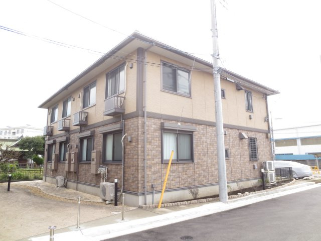 コンフォートⅡの外観|同物件別室のお写真（反転タイプ）です。現況優先です。