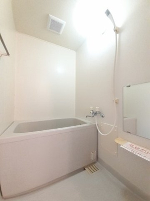 【浴室】 | アヴェニールＦ | お風呂です