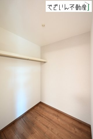 【収納】 | 本庄市小島　新築住宅ー＊Design HOUSE＊ | ≪A号棟≫各所に収納があり、物の置き場には困らなそうですね☆彡
現地(2025年7月撮影)