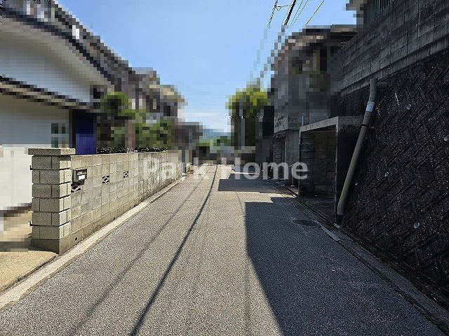 高知市福井町　中古戸建の前面道路含む現地写真