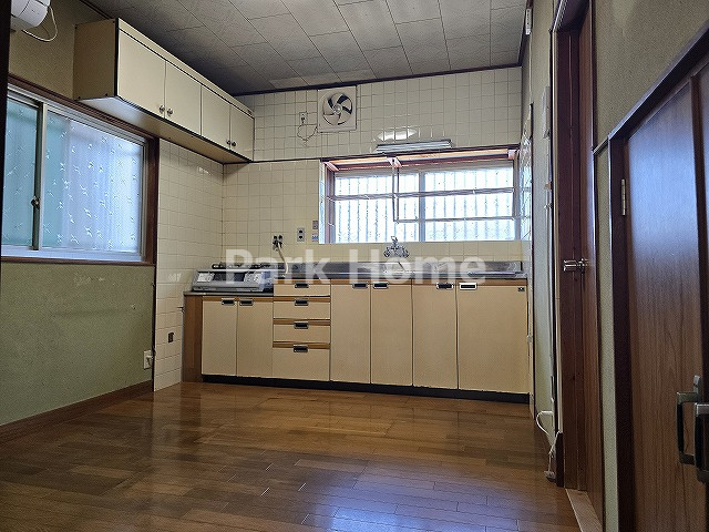 高知市福井町　中古戸建のキッチン