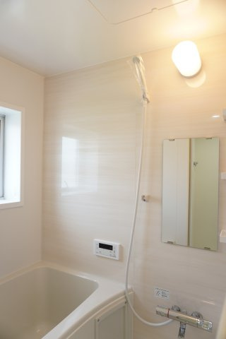 十條草加マンションB棟の浴室