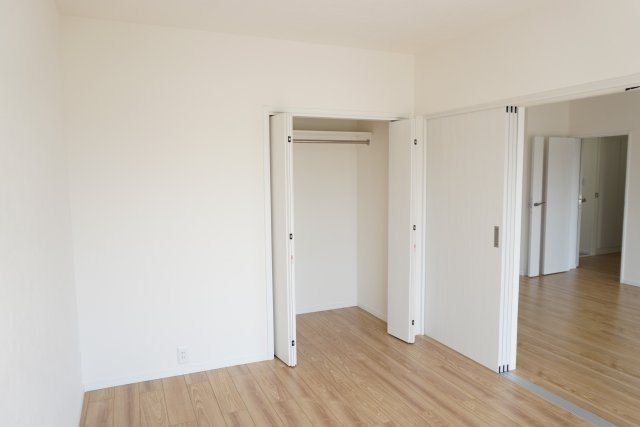 十條草加マンションB棟の収納