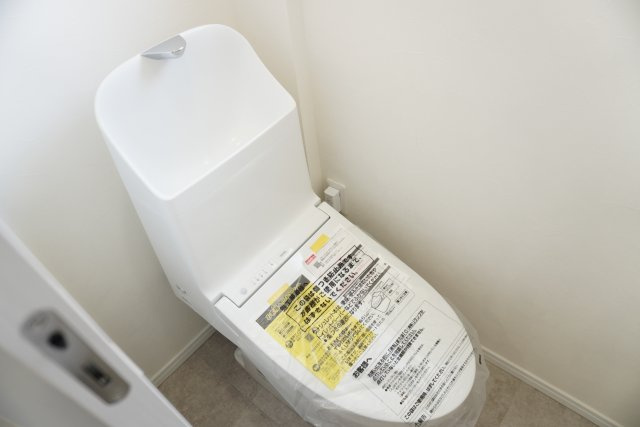 十條草加マンションB棟のトイレ