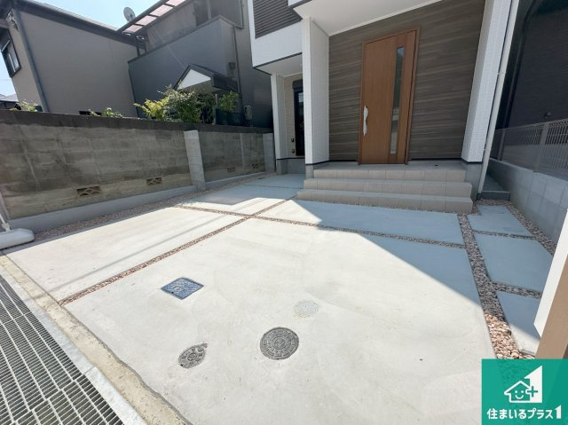 尼崎市東園田町　第2期　新築一戸建ての駐車場|駐車スペース！散水栓があるので、こまめに愛車を洗えます！