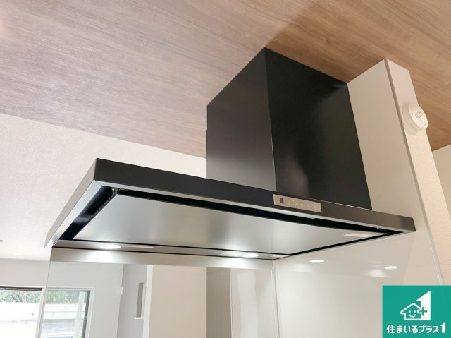 尼崎市東園田町　第2期　新築一戸建ての設備|汚れにくいスロットフィルタでお手入れラクラク！ＬＥＤ照明付き！