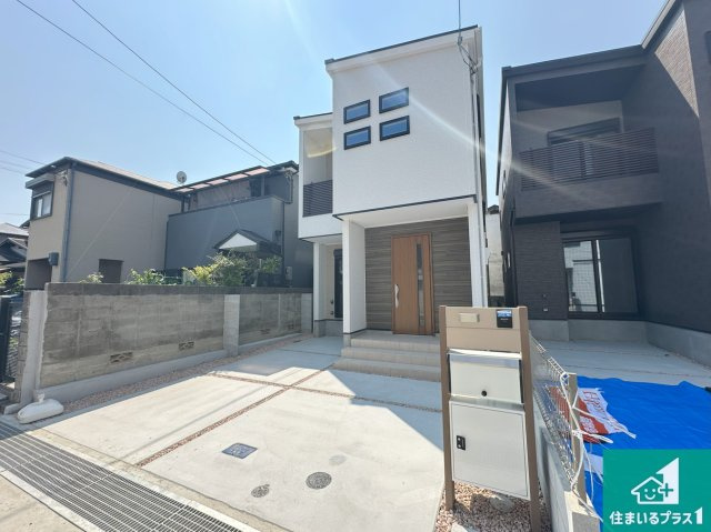 尼崎市東園田町　第2期　新築一戸建ての外観|安心の10年保証！外観を美しく保ち、雨水で汚れを落とします！気になることがありましたら、お気軽にお問い合わせください！