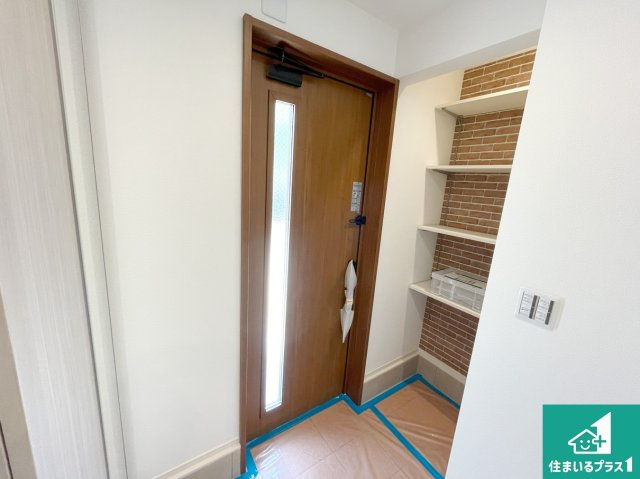 尼崎市東園田町　第2期　新築一戸建ての玄関|シューズボックスにはたくさんの靴が収納できるので玄関周りはいつもスッキリ！ご家族が増えても安心！