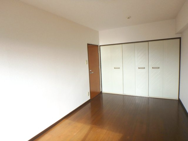 HACHIBUSE鳴尾　の洋室|スタンダードな洋室です