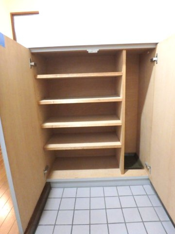 HACHIBUSE鳴尾　の収納|収納スペース豊富です