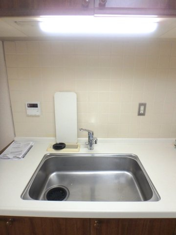 HACHIBUSE鳴尾　のキッチン|シンクです