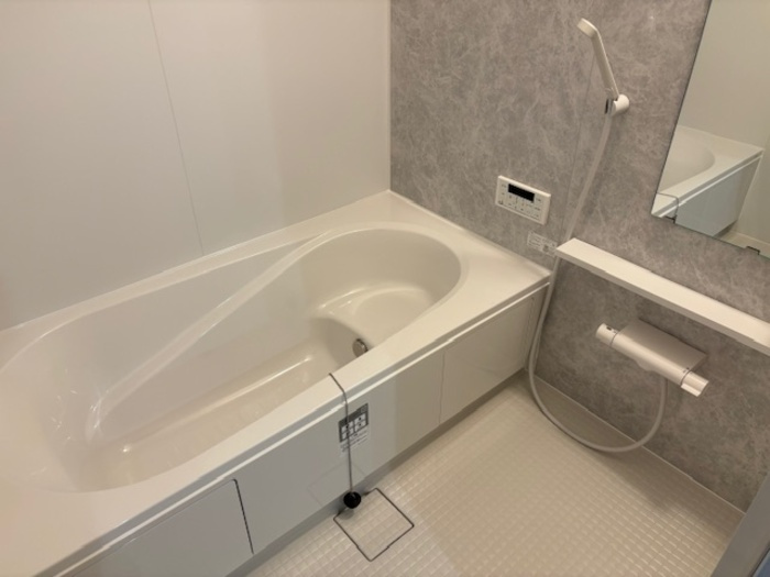 D-ROOＭ菊池【キャッシュバック対象】の浴室|落ち着いた空間のお風呂です